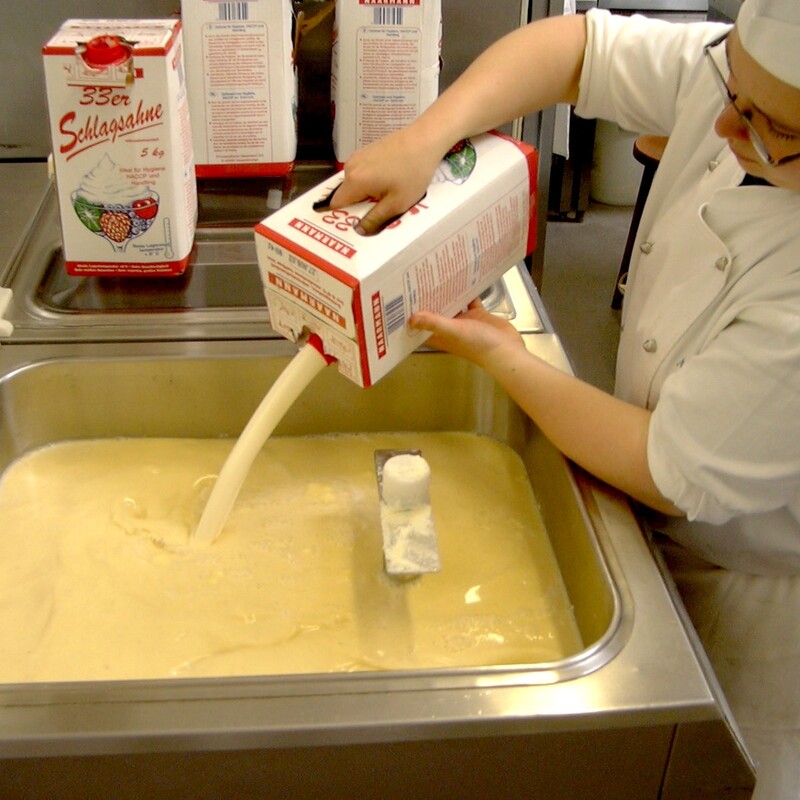 Noch 40 Liter Sahne für den Wohlgeschmach